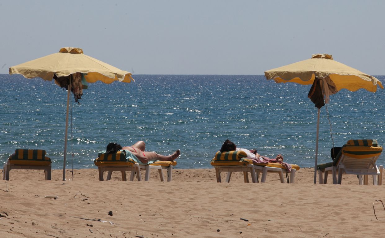 Τουρισμός: Μεγάλη αύξηση των κρατήσεων Βρετανών στην Ισπανία, Πορτογαλία και Κύπρο