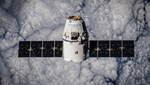 Η SpaceX θα στείλει τους πρώτους αστροτουρίστες γύρω από τη Σελήνη το 2018