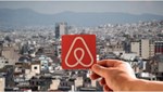 Airbnb: Πότε ιδιοκτήτες και διαχειριστές ακινήτων θα αποβάλλονται από τις πλατφόρμες