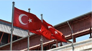 Τουρκία: Η κατάρρευση της λίρας οδήγησε σε νέα υψηλά επίπεδα τον  πληθωρισμό