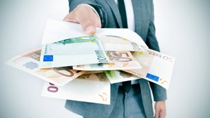  Έρχεται επιχορήγηση έως 400.000 ευρώ σε πληττόμενες επιχειρήσεις - Όλες οι λεπτομέρειες 