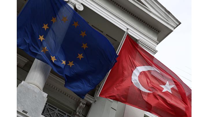 ΕΕ: Συνεργαζόμαστε εποικοδομητικά με την Τουρκία ΕΕ: Συνεργαζόμαστε εποικοδομητικά με την Τουρκία