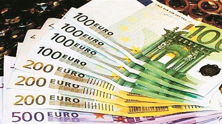 Οφειλές 4,3 δισ. ευρώ σε ιδιώτες θα πληρώσει το Δημόσιο φέτος Οφειλές 4,3 δισ. ευρώ σε ιδιώτες θα πληρώσει το Δημόσιο φέτος