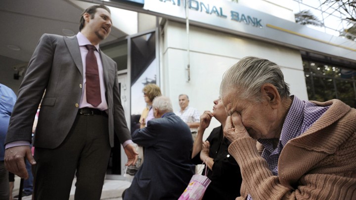 Ψαλίδι-σοκ έως 54% στο μέρισμα για 284.122 συνταξιούχους Ψαλίδι-σοκ έως 54% στο μέρισμα για 284.122 συνταξιούχους