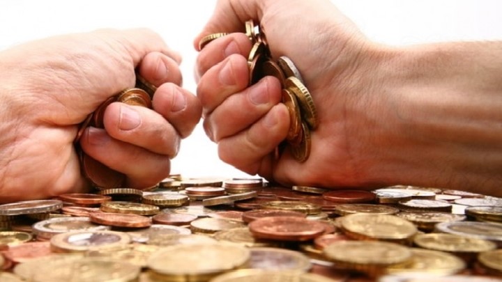 Ταμεία: Πάνω από 60.000 e-κατασχετήρια αλλά οι λογαριασμοί έχουν από 0,02 έως 100 ευρώ Ταμεία: Πάνω από 60.000 e-κατασχετήρια αλλά οι λογαριασμοί έχουν από 0,02 έως 100 ευρώ