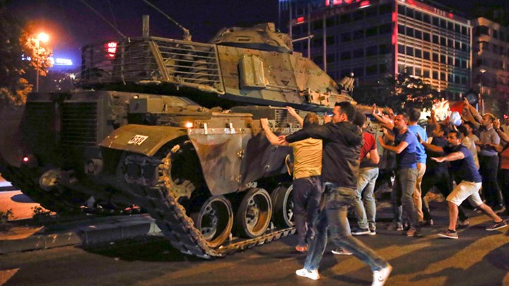Τουρκία: Σαράντα εισαγγελείς θα διερευνήσουν τα αίτια της απόπειρας πραξικοπήματος Τουρκία: Σαράντα εισαγγελείς θα διερευνήσουν τα αίτια της απόπειρας πραξικοπήματος