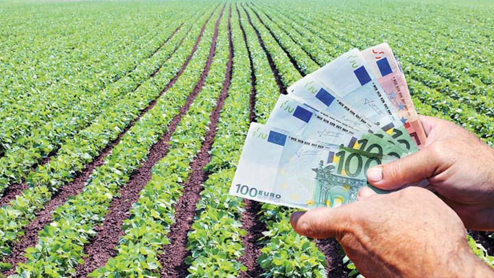 Ανατροπές-σοκ σε εισφορές, χρέη και επιδοτήσεις για 660.000 αγρότες