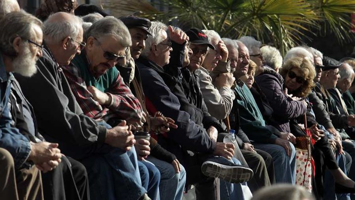 Στον «πάγο» οι πληρωμές εφάπαξ και μερισμάτων Στον «πάγο» οι πληρωμές εφάπαξ και μερισμάτων