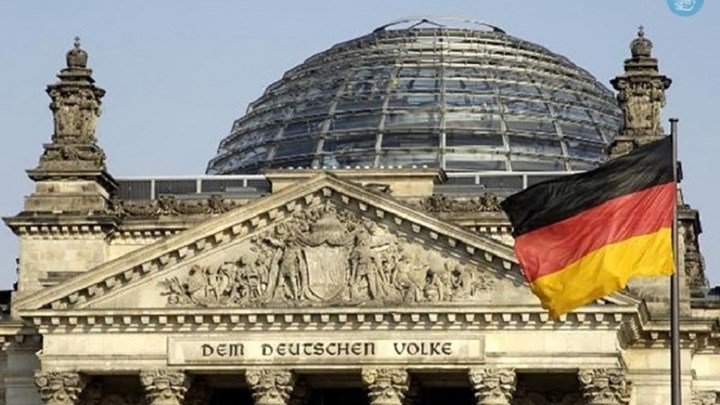 Δεν διαψεύδει το γερμανικό ΥΠΟΙΚ την ύπαρξη εγγράφου για το ελληνικό χρέος