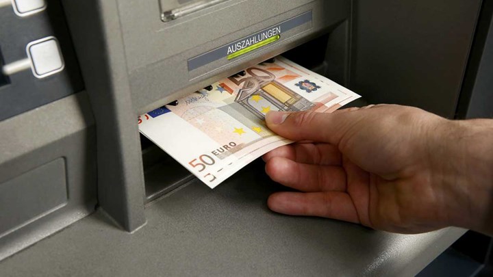 Τρία μέτρα «ανάσα» στα capital controls Τρία μέτρα «ανάσα» στα capital controls