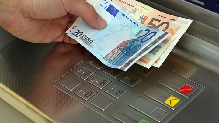 Capital controls: Σωρευτική ανάληψη έως 1.800 ευρώ το μήνα