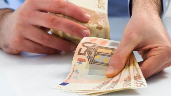 Δείτε πως μπορείτε να κερδίσετε 1.000 ευρώ από την Εφορία - 1.000 τυχεροί φορολογούμενοι κάθε μήνα