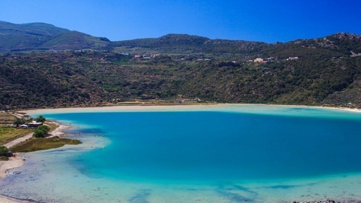 Ένα ελληνικό νησί στα κορυφαία «παραδεισένια» νησιά Ένα ελληνικό νησί στα κορυφαία «παραδεισένια» νησιά