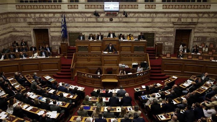 SD: Μάχη κατά των πελατειακών σχέσεων στην Ελλάδα SD: Μάχη κατά των πελατειακών σχέσεων στην Ελλάδα
