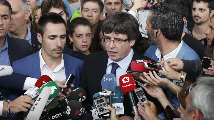 Τη διαμεσολάβηση της ΕΕ στη σύγκρουση με τη Μαδρίτη ζήτησε ο ηγέτης της Καταλονίας