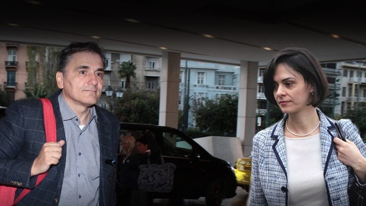 Η δημόσια διοίκηση στο επίκεντρο της αυριανής συνάντησης της τρόικας με την κυβέρνηση Η δημόσια διοίκηση στο επίκεντρο της αυριανής συνάντησης της τρόικας με την κυβέρνηση