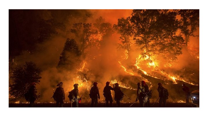 Ασύλληπτο το κόστος των καταστροφικών πυρκαγιών στη Ν. Καλιφόρνια