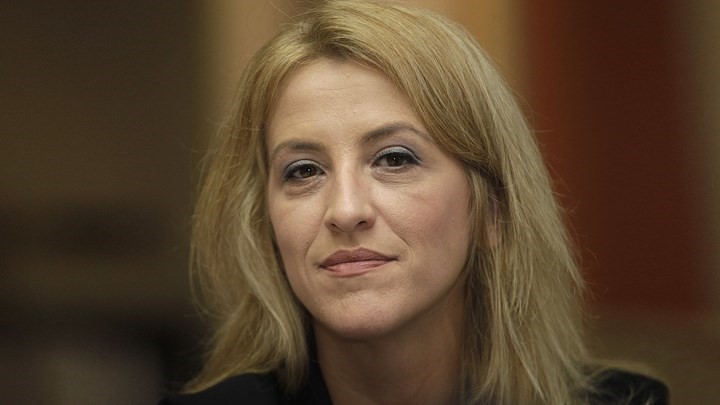 Δούρου: Το σκάνδαλο Novartis μπορεί να αποδειχθεί χρήσιμο για την αποκατάσταση της εμπιστοσύνης των πολιτών στους θεσμούς Δούρου: Το σκάνδαλο Novartis μπορεί να αποδειχθεί χρήσιμο για την αποκατάσταση της εμπιστοσύνης των πολιτών στους θεσμούς