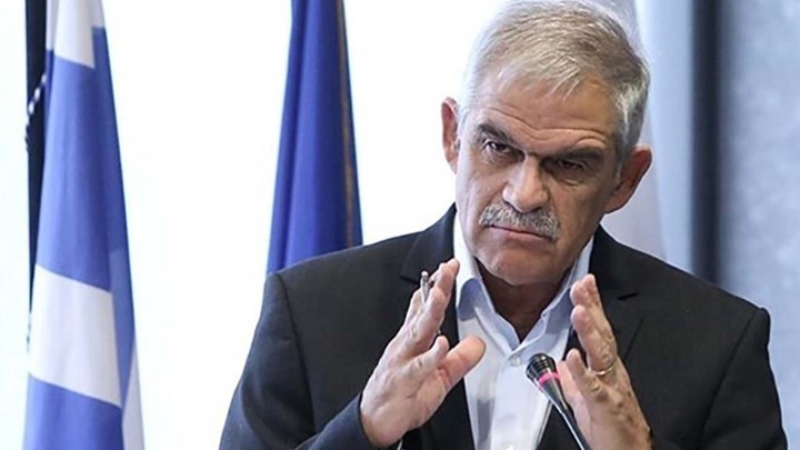 Τόσκας για "?Ρουβίκωνα"?: Και έξω από τον Λευκό Οίκο πετούν χαρτάκια, αλλά δεν συλλαμβάνονται Τόσκας για "?Ρουβίκωνα"?: Και έξω από τον Λευκό Οίκο πετούν χαρτάκια, αλλά δεν συλλαμβάνονται