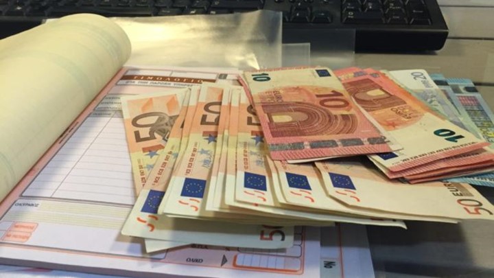 Πότε θα πληρωθούν οι δόσεις ρυθμίσεων για οφειλέτες του τέως ΟΑΕΕ Πότε θα πληρωθούν οι δόσεις ρυθμίσεων για οφειλέτες του τέως ΟΑΕΕ
