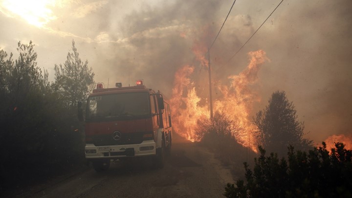 Στους 25 οι τραυματίες από την πυρκαγιά στην Αττική - Οι τέσσερις σε σοβαρή κατάσταση Στους 25 οι τραυματίες από την πυρκαγιά στην Αττική - Οι τέσσερις σε σοβαρή κατάσταση