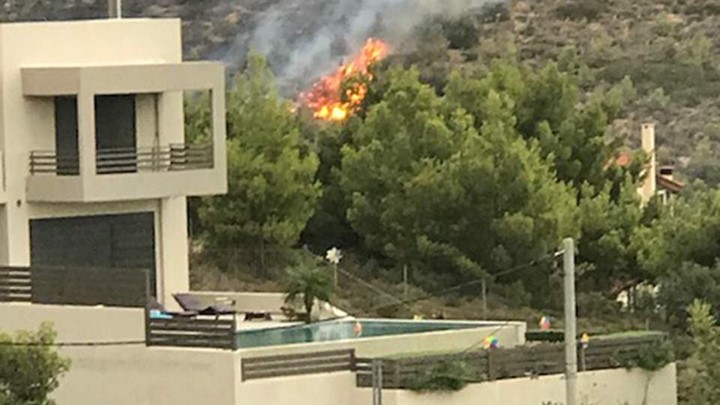 Πληροφορίες για δύο νεκρούς στην Ανατολική Αττική - ΤΩΡΑ Πληροφορίες για δύο νεκρούς στην Ανατολική Αττική - ΤΩΡΑ