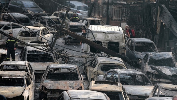 Στους 88 οι νεκροί - Πέθανε 42χρονη που νοσηλευόταν στο ΚΑΤ Στους 88 οι νεκροί - Πέθανε 42χρονη που νοσηλευόταν στο ΚΑΤ