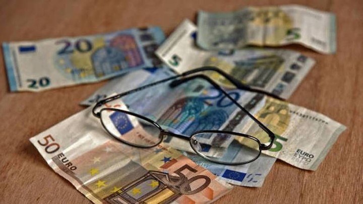 Σας ενδιαφέρει: Πότε θα πληρωθούν οι συντάξεις του Σεπτεμβρίου ανά Ταμείο Σας ενδιαφέρει: Πότε θα πληρωθούν οι συντάξεις του Σεπτεμβρίου ανά Ταμείο