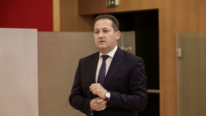 Πέτσας: Δύσκολο να επιτρέπονται οι μετακινήσεις για τους τουρίστες και όχι για τους Έλληνες - ΒΙΝΤΕΟ Πέτσας: Δύσκολο να επιτρέπονται οι μετακινήσεις για τους τουρίστες και όχι για τους Έλληνες - ΒΙΝΤΕΟ