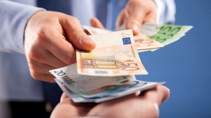 Επίδομα 400 ευρώ: Παρατείνεται η προθεσμία για τις αιτήσεις - Τι προβλέπει η νέα ΚΥΑ