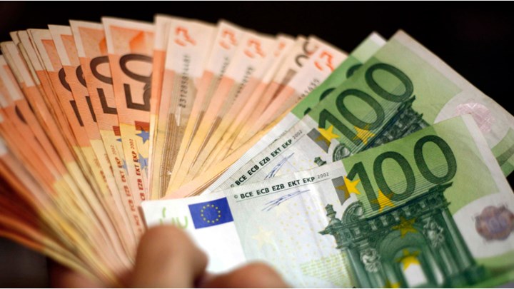 Επίδομα 534 ευρώ: Πληρώνονται σήμερα 472.899 δικαιούχοι - Ποιους αφορά Επίδομα 534 ευρώ: Πληρώνονται σήμερα 472.899 δικαιούχοι - Ποιους αφορά