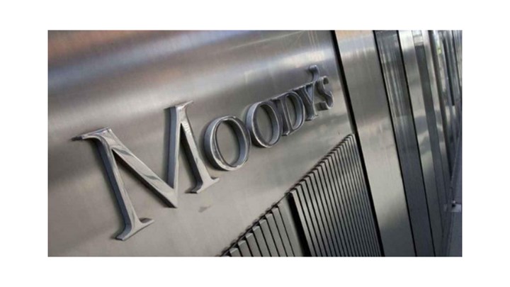 Moody’s: Η κυβέρνηση έχει βελτιώσει τους θεσμούς της χώρας και τη διακυβέρνηση σε αρκετούς τομείς