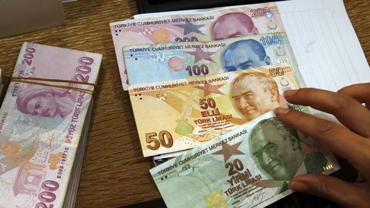 Τουρκία: Κατρακυλά η λίρα - Υποχώρησε σε ιστορικά χαμηλά επίπεδα Τουρκία: Κατρακυλά η λίρα - Υποχώρησε σε ιστορικά χαμηλά επίπεδα