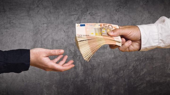 Κατώτατος μισθός: Ποια επιδόματα επηρεάζονται από την αύξησή του - Πώς διαμορφώνονται τα ποσά Κατώτατος μισθός: Ποια επιδόματα επηρεάζονται από την αύξησή του - Πώς διαμορφώνονται τα ποσά
