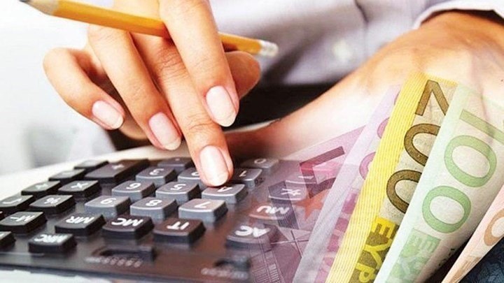 ΕΝΦΙΑ: Τα επιτόκια για πληρωμή σε 12 ή 24 δόσεις ΕΝΦΙΑ: Τα επιτόκια για πληρωμή σε 12 ή 24 δόσεις