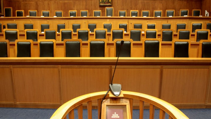 Εισφορά αλληλεγγύης: Προειδοποίηση των δικαστών για προσφυγή εάν δεν καταργηθεί - Η απάντηση από το ΥΠΟΙΚ Εισφορά αλληλεγγύης: Προειδοποίηση των δικαστών για προσφυγή εάν δεν καταργηθεί - Η απάντηση από το ΥΠΟΙΚ