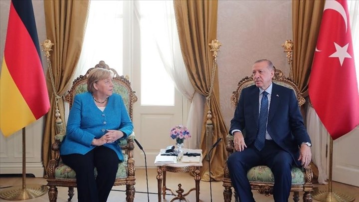 Μέρκελ σε Ερντογάν: Η υποστήριξη της ΕΕ στην Τουρκία για το μεταναστευτικό θα συνεχιστεί - Τι είπε ο Τούρκος πρόεδρος