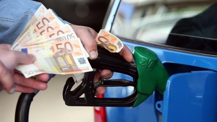"?Φωτιά"? στα καύσιμα: Ακριβότερη κατά 648 ευρώ η μετακίνηση και η θέρμανση για το νοικοκυριό - Παραδείγματα "?Φωτιά"? στα καύσιμα: Ακριβότερη κατά 648 ευρώ η μετακίνηση και η θέρμανση για το νοικοκυριό - Παραδείγματα